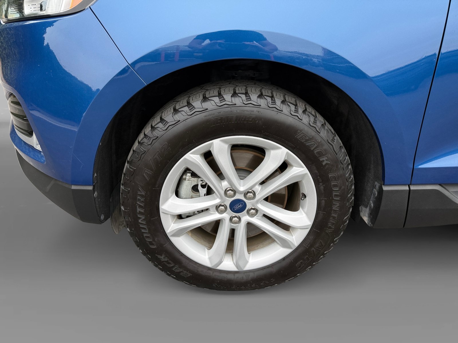 Certified Used 2020 Blue Metallic Ford SEL image 9