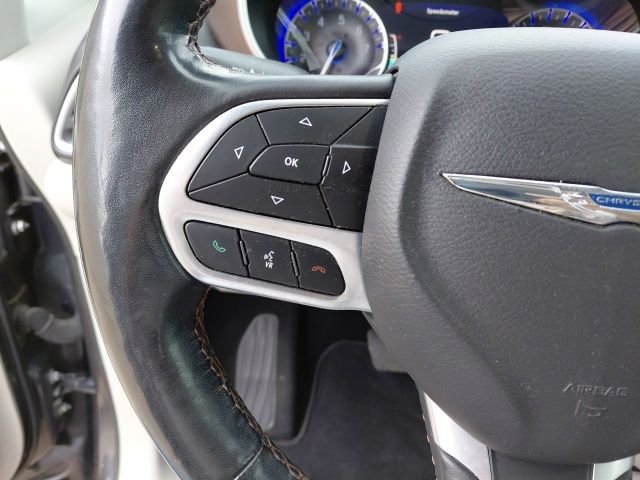 Used 2019 Gray Chrysler Touring L Plus image 12