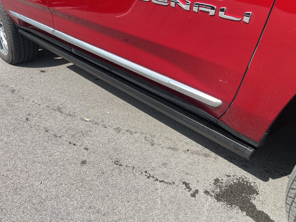Used 2025 Volcanic Red Tintcoat GMC Denali image 7