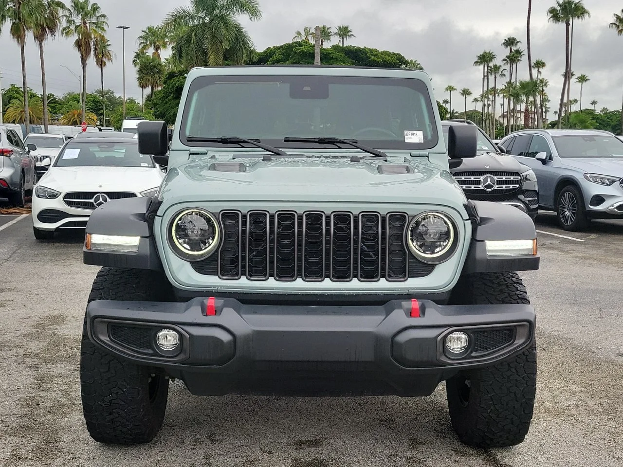 Used 2024 Gray Jeep Rubicon image 2