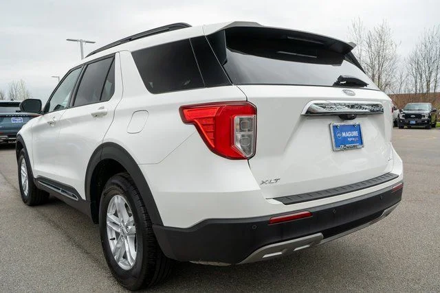 Used 2022 White Ford XLT image 8