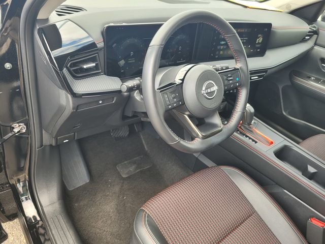 Used 2025 Black Nissan SR image 12