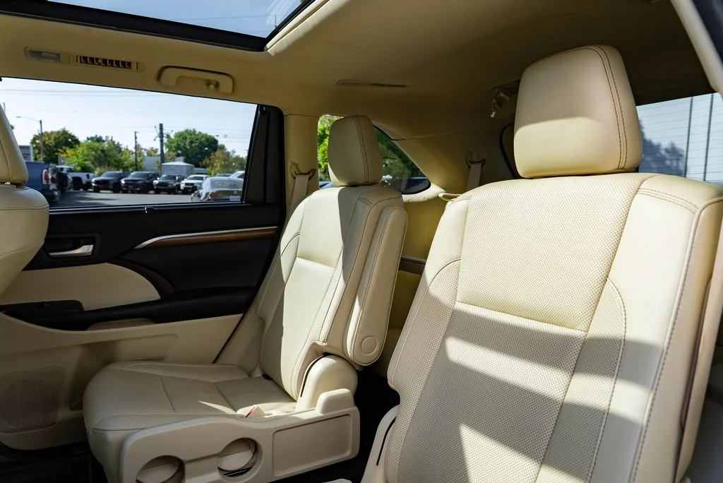 Used 2017 Blue Toyota Limited Platinum image 26