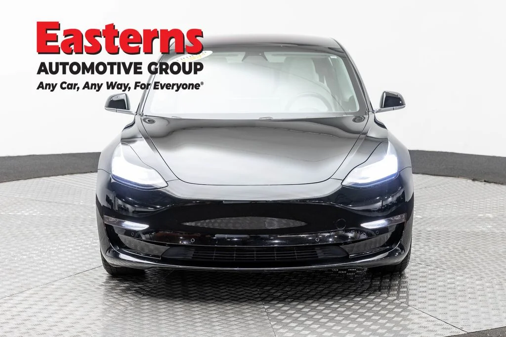 Used 2018 Black Tesla Long Range image 2