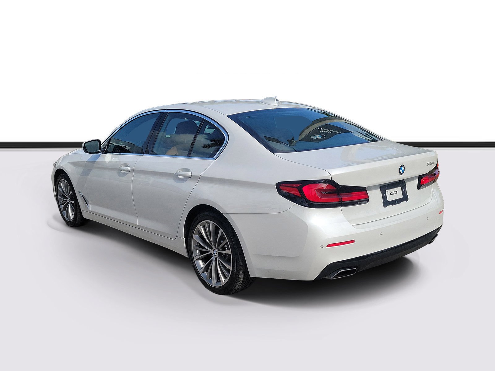 Certified Used 2023 Mineral White Metallic BMW 540i image 3