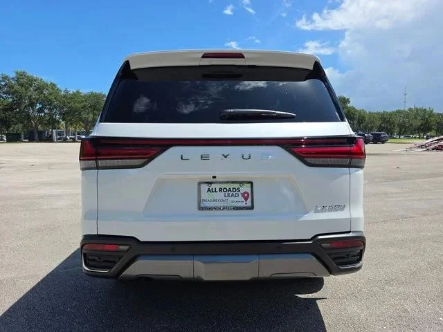 New 2026 Eminent White Pearl Lexus LUXURY image 11