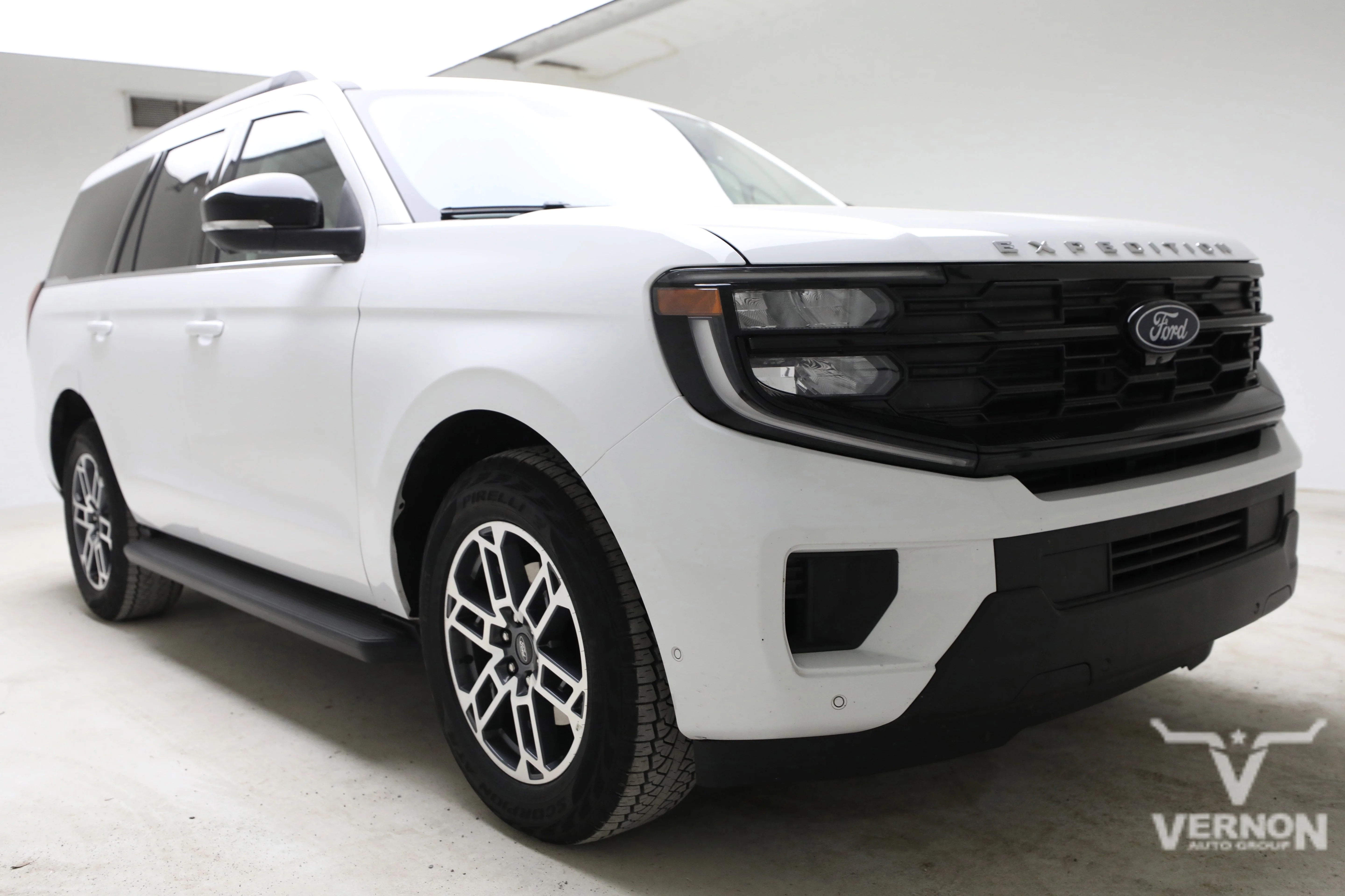 Pre-Owned 2025 Ford Expedition Active 4x4