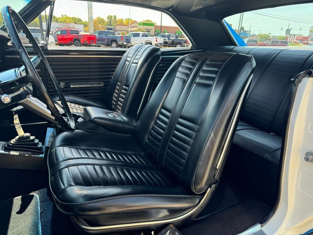 Used 1967 White Chevrolet  image 24