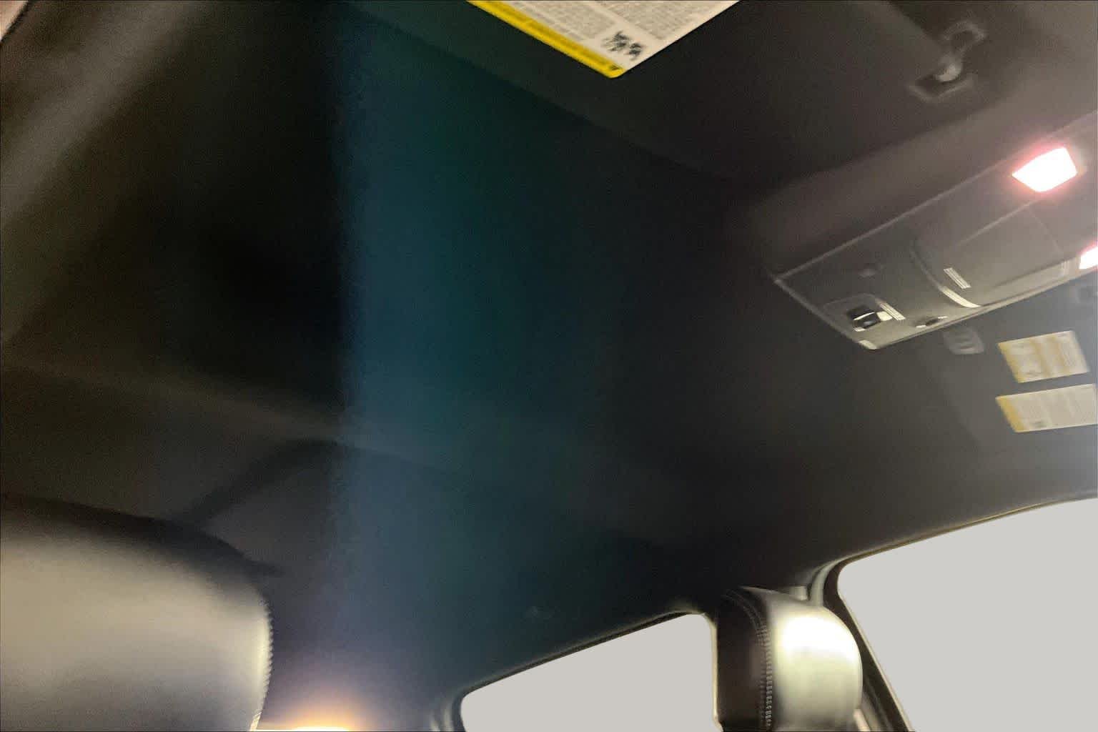 Used 2018 Magnetic Ford LARIAT image 13