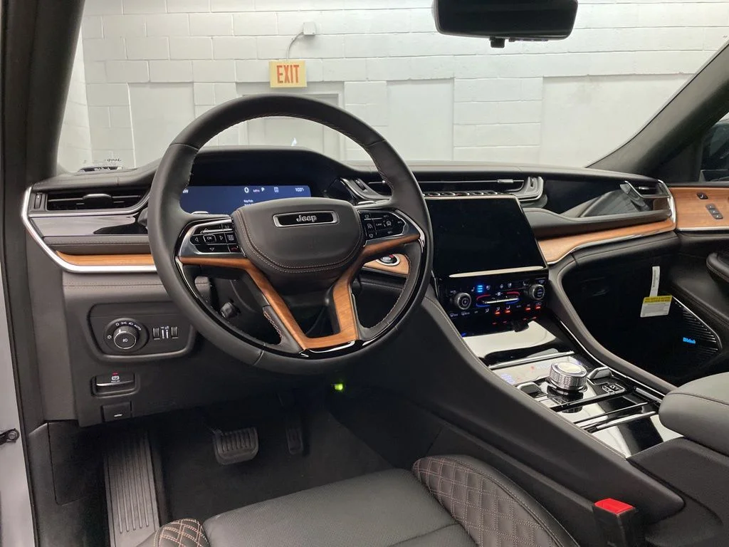 2025 Jeep Grand Cherokee Summit Reserve - Photo 14
