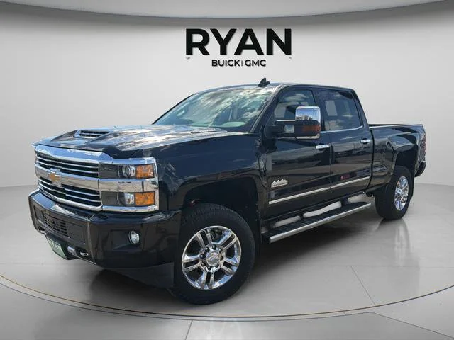 2017 Chevrolet Silverado HD High Country 4WD Crew Cab Standard Box's photo