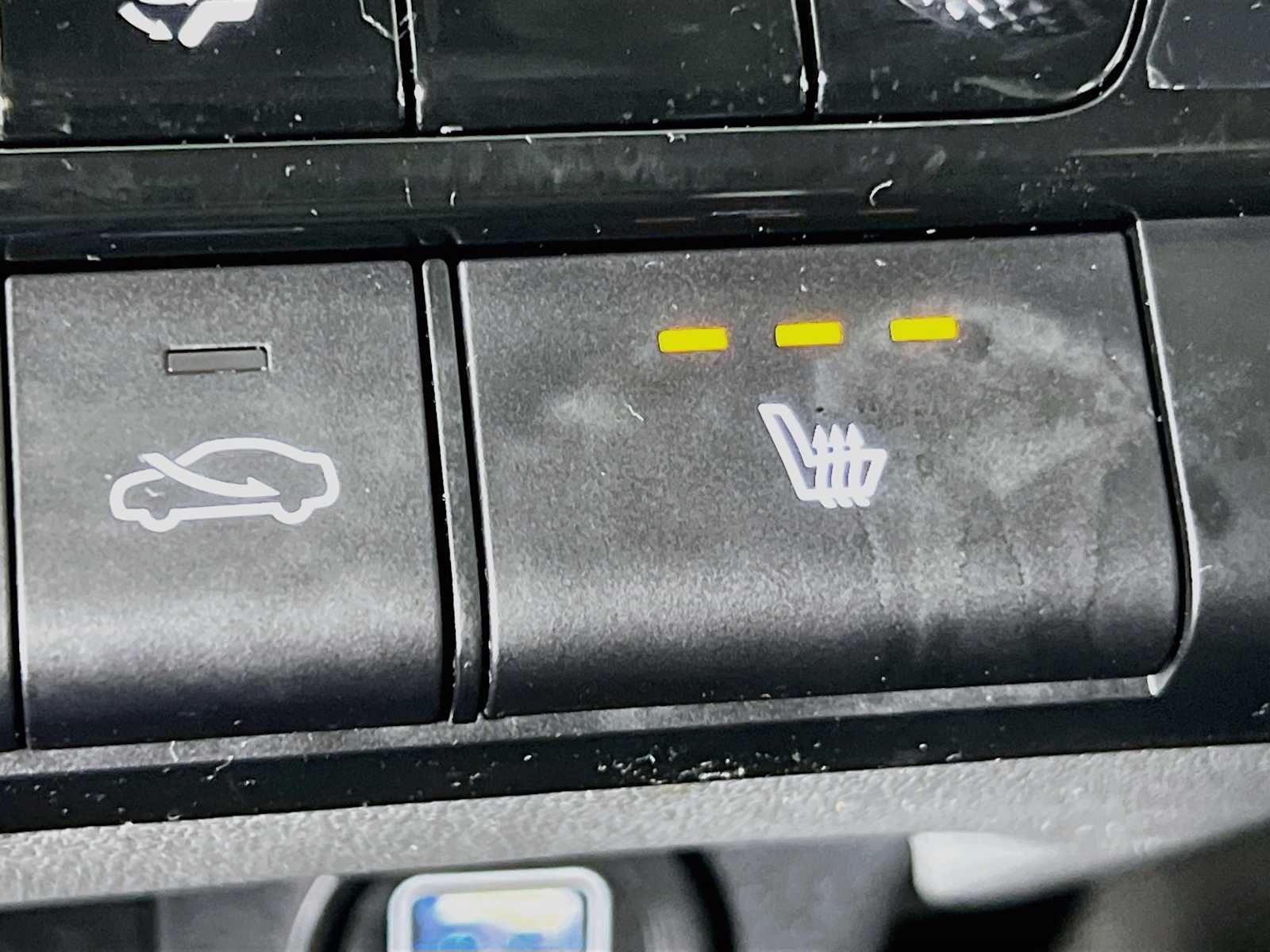 Certified Used 2023 Fluid Metal Hyundai SEL image 21