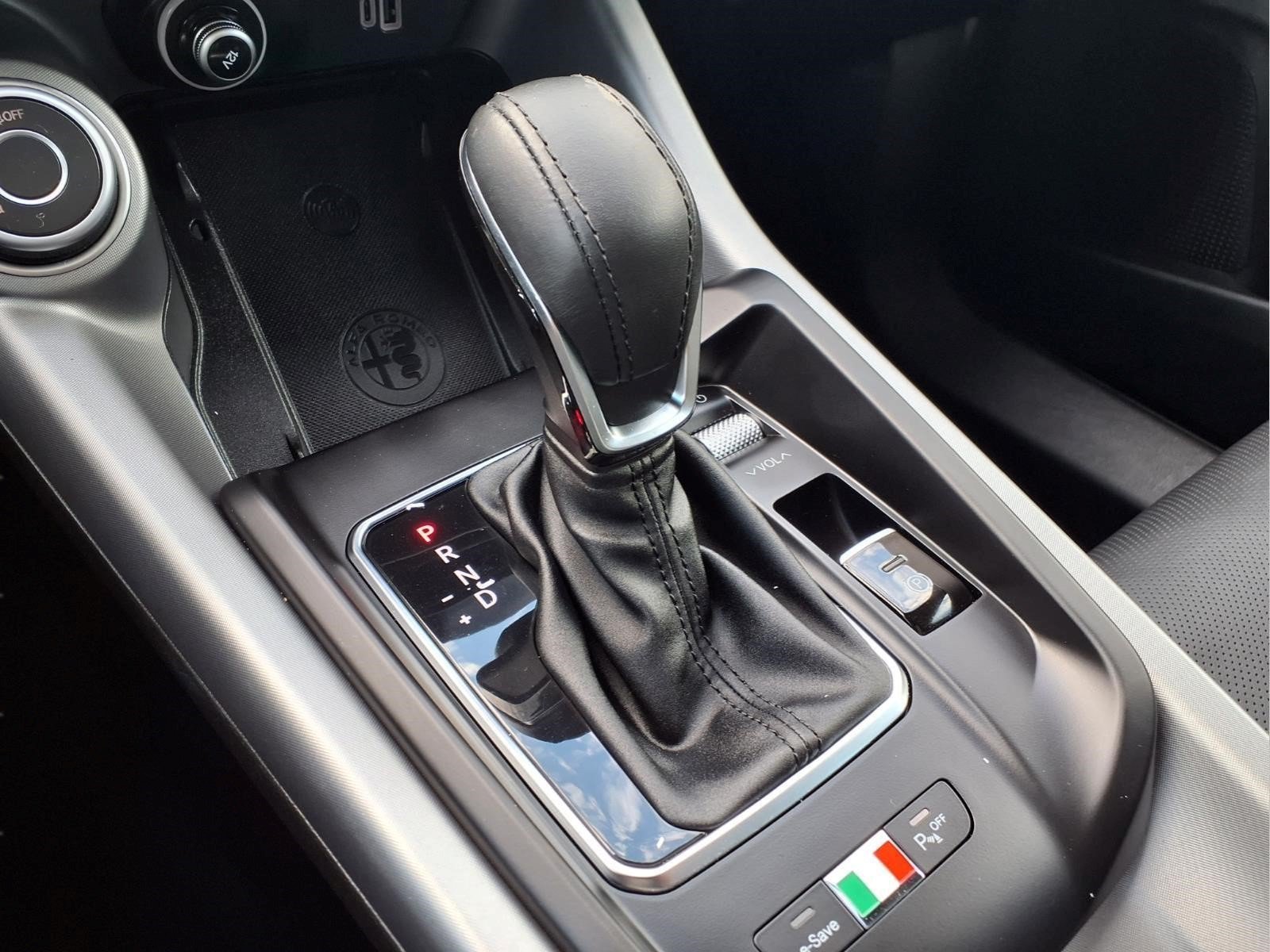 Used 2024 Alfa Rosso Alfa Romeo Ti image 18