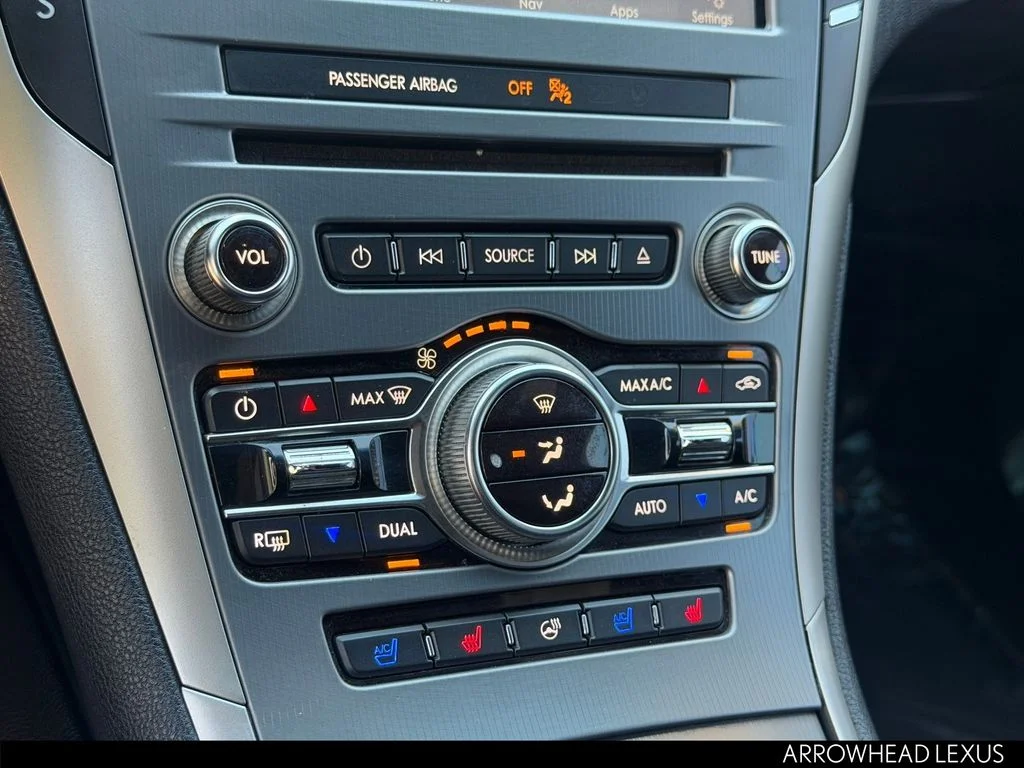Used 2019 Black Lincoln Reserve image 27
