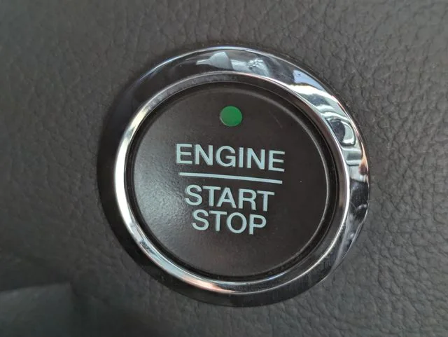 Used 2016 Magnetic Metallic Ford SEL image 26