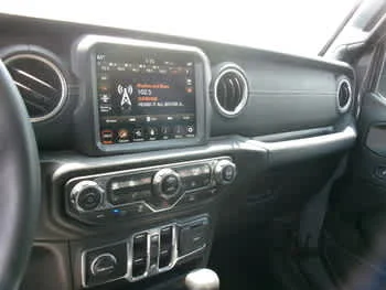 Used 2023 Sting-Gray Clearcoat Jeep Sahara image 6