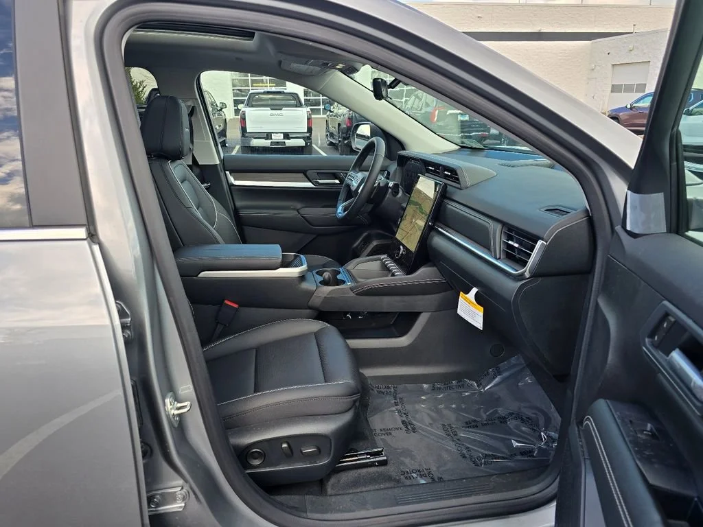 New 2026 Sterling Metallic GMC Denali image 34