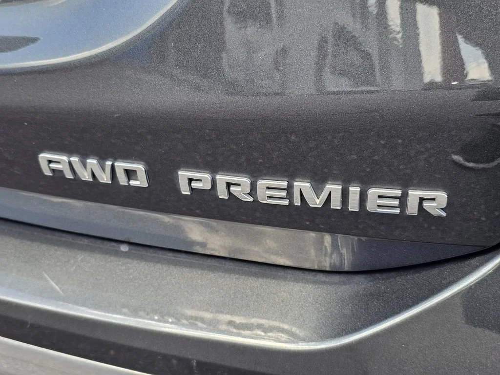 Used 2019 NIGHTFALL GRAY METALLIC Chevrolet Premier image 10