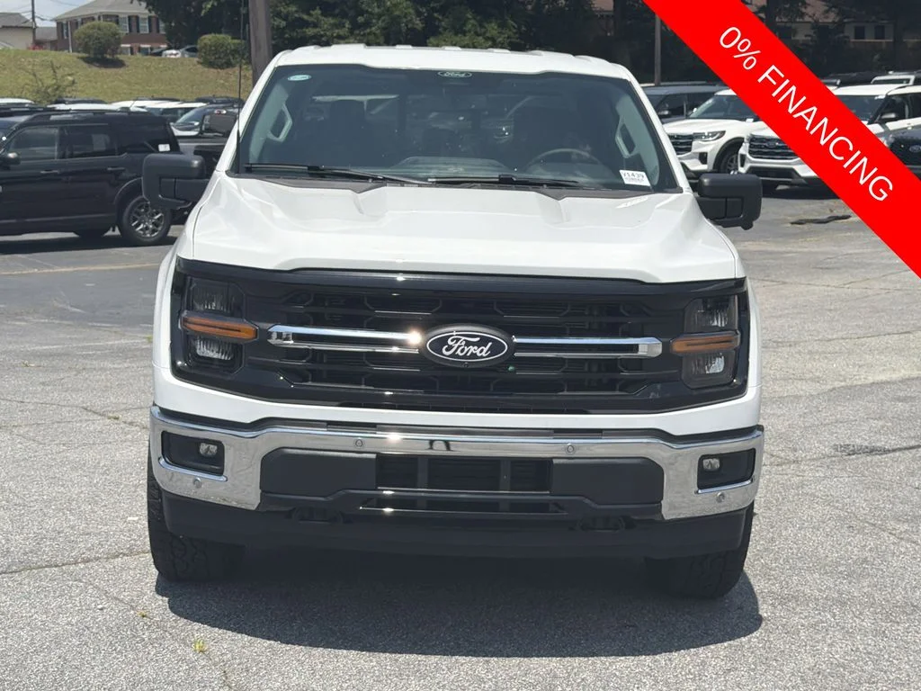 New 2026 White Ford XLT image 2