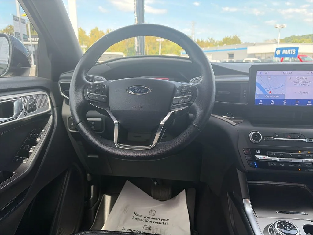 Used 2020 Black Ford Limited image 17