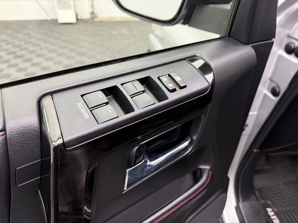 Used 2018 Silver Toyota TRD Off-Road Premium image 17