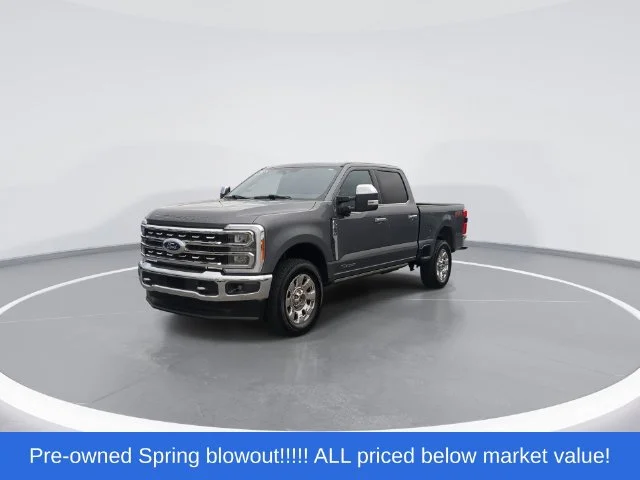 Used 2023 Gray Ford Lariat image 4