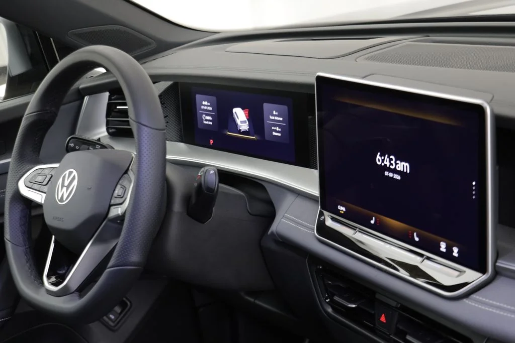 New 2026 Platinum Gray Volkswagen 2.0T SE R-Line Black image 21