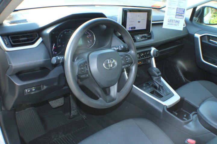 Used 2024 Ice Cap Toyota XLE image 7