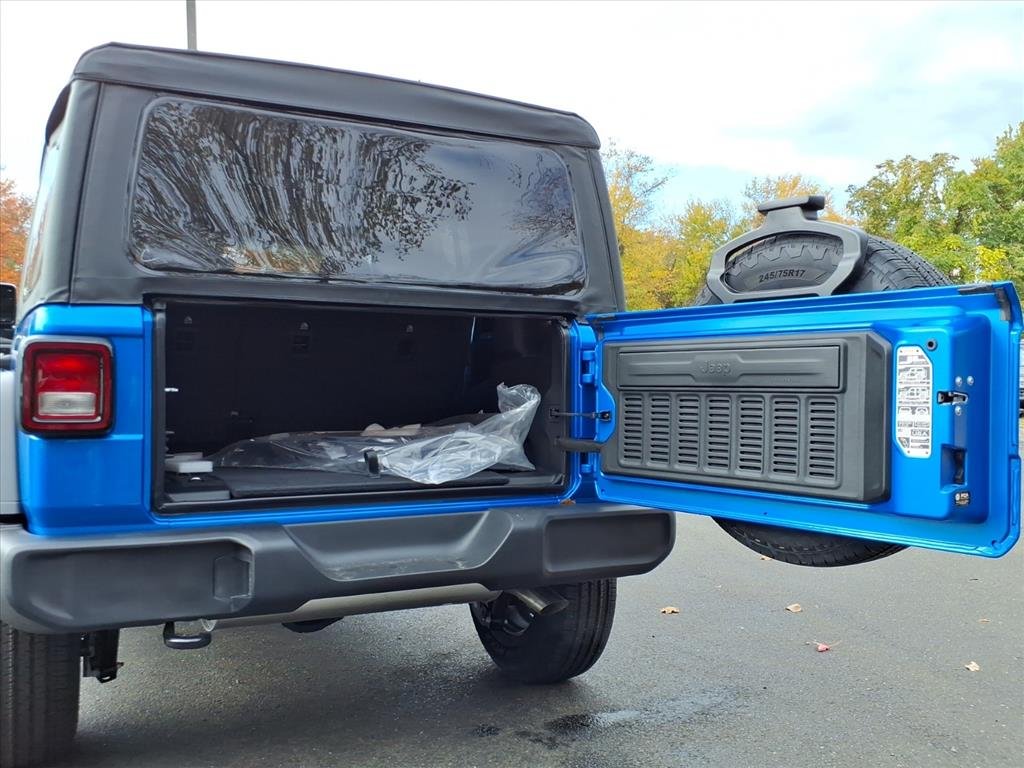 2026 Jeep Wrangler 4-Door Sport - Photo 10