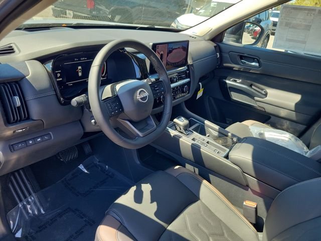 New 2026 Nissan Pathfinder Platinum