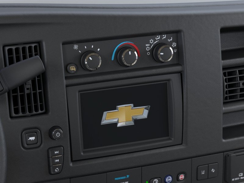 New 2027 Summit White Chevrolet LT image 20