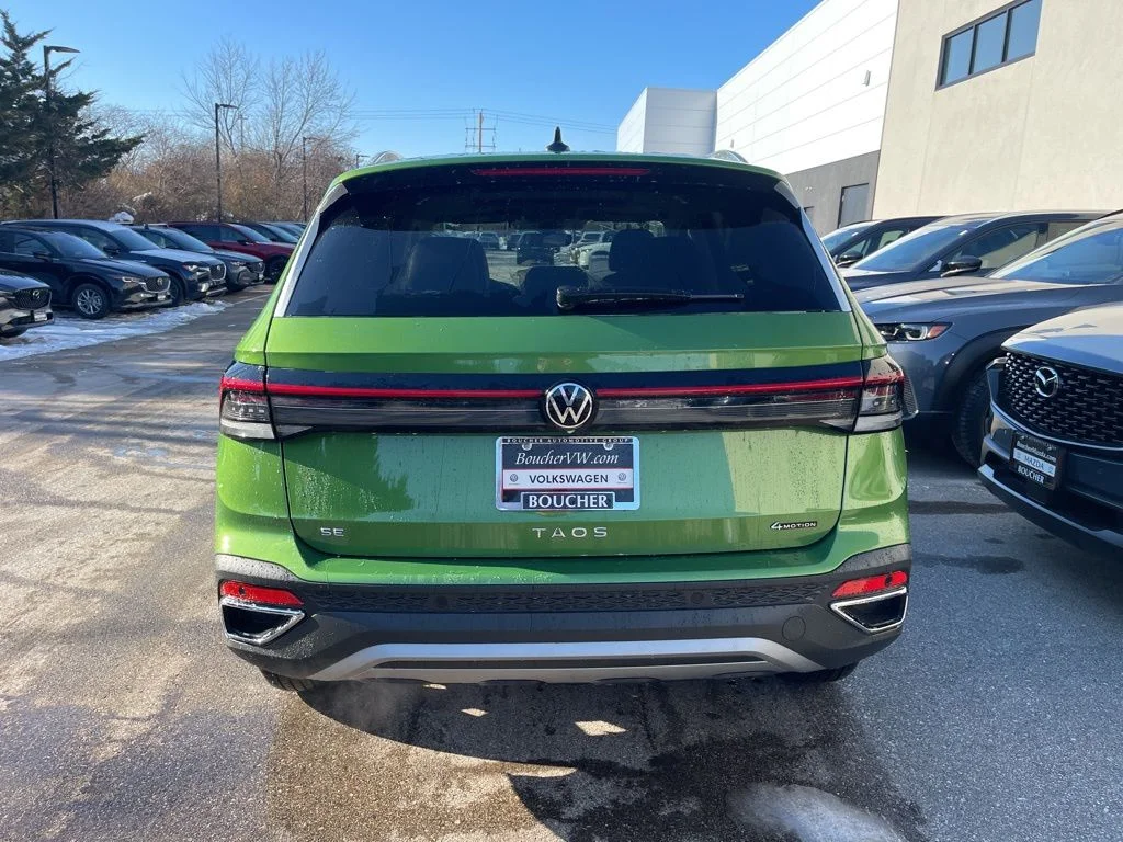 New 2026 Bright Moss Green Metallic Volkswagen 1.5T SE image 4