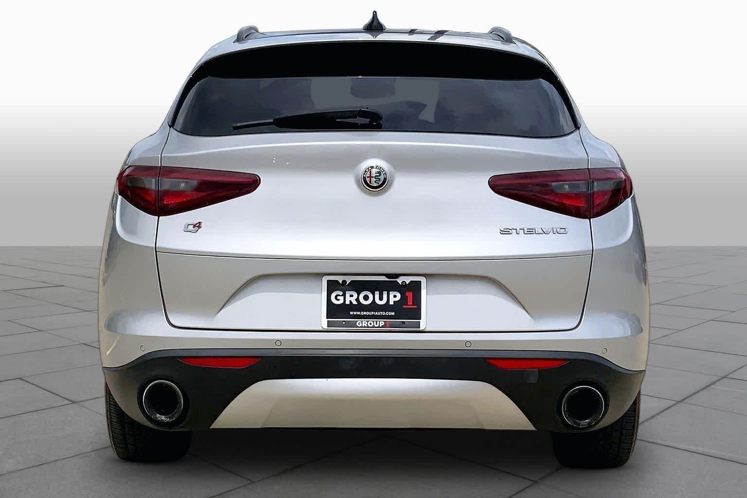 Used 2018 Silverstone Gray Metallic Alfa Romeo Ti Sport image 5