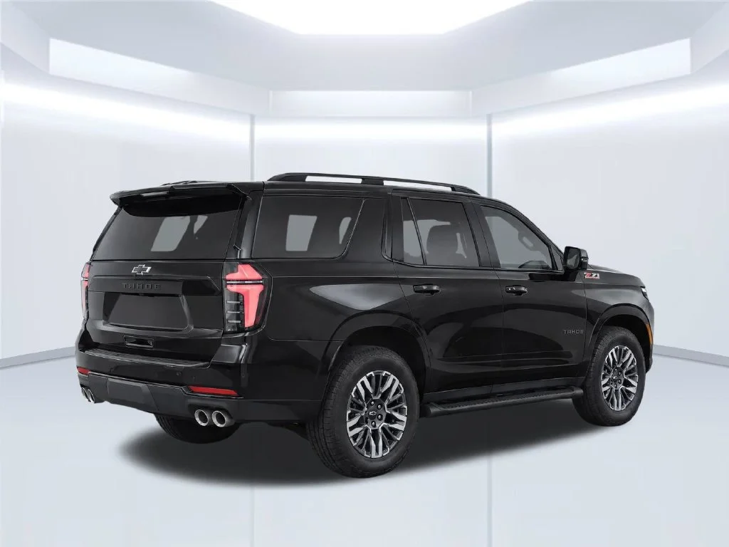 New 2027 Black Chevrolet Z71 image 4