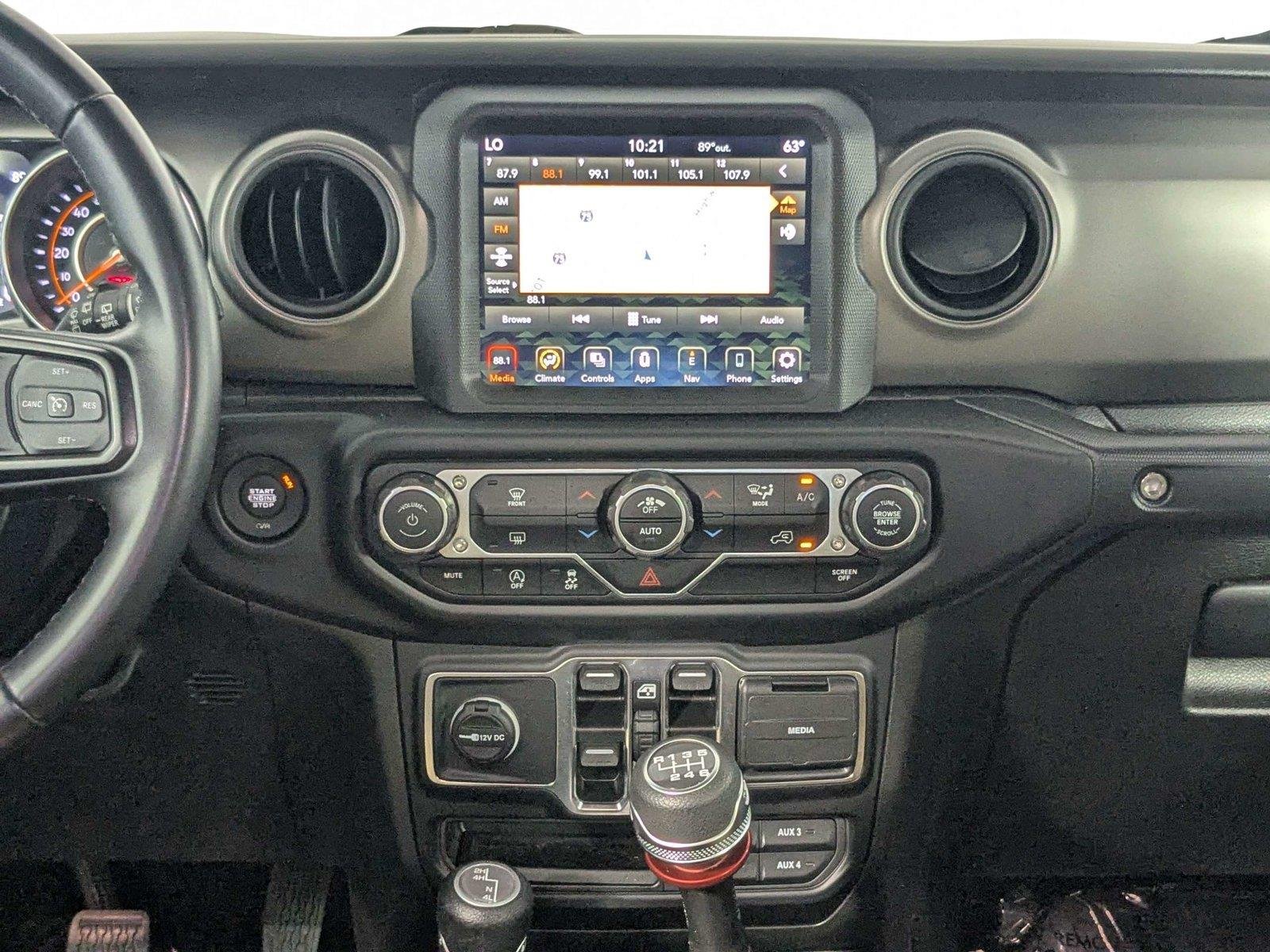 Used 2022 Bright White Clearcoat Jeep Unlimited Sport S image 39