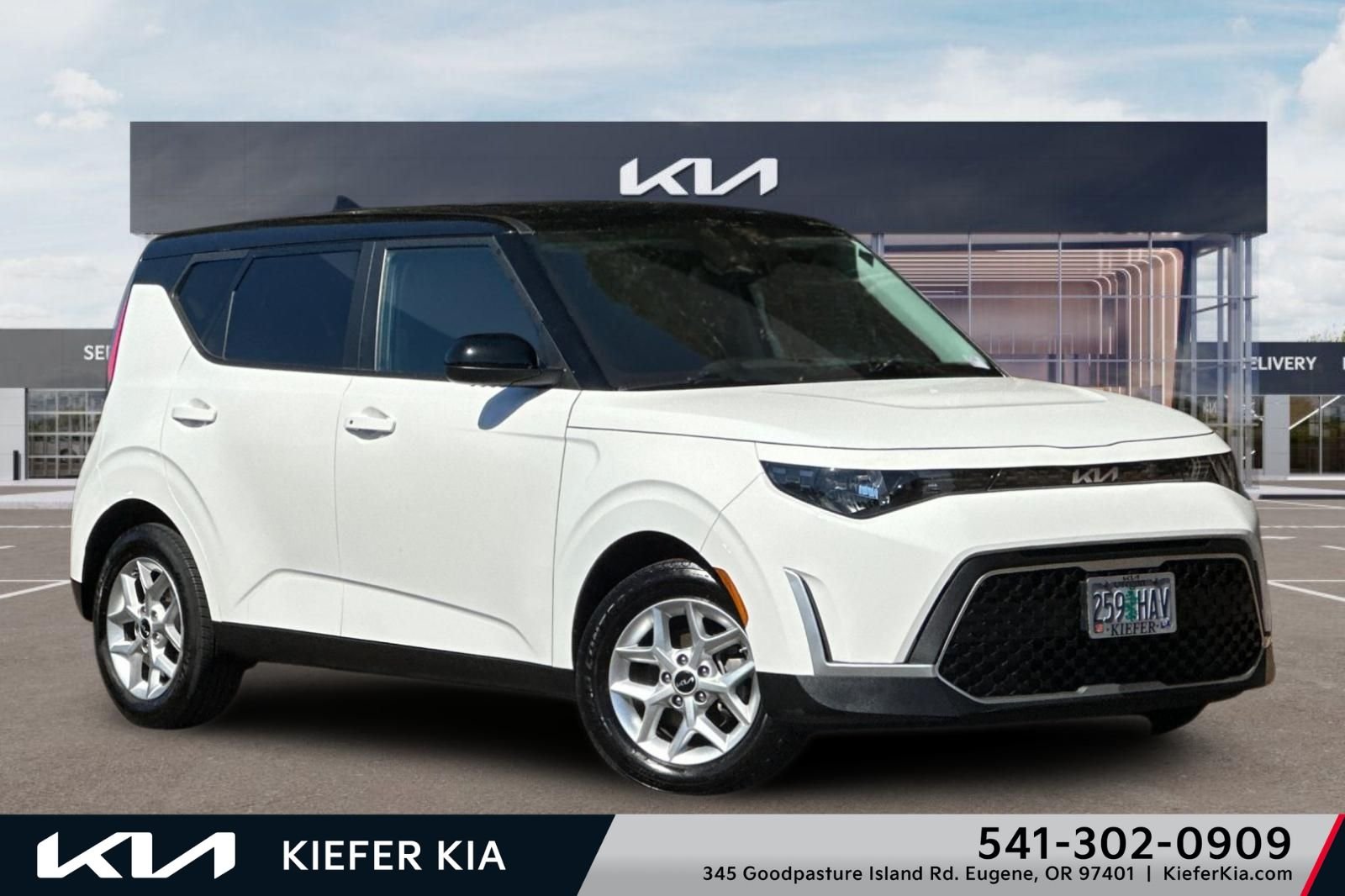 2023 Kia Soul 2.0L S IVT's photo
