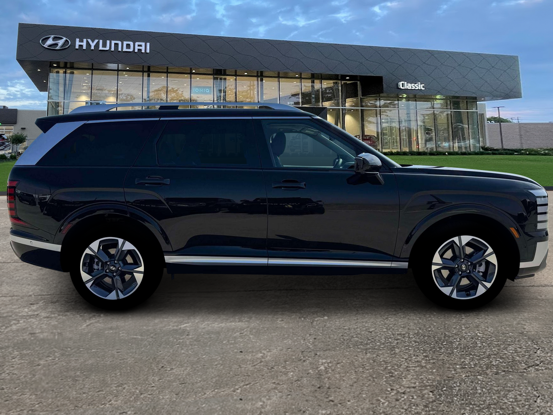 New 2026 Abyss Black Pearl Hyundai Limited image 9