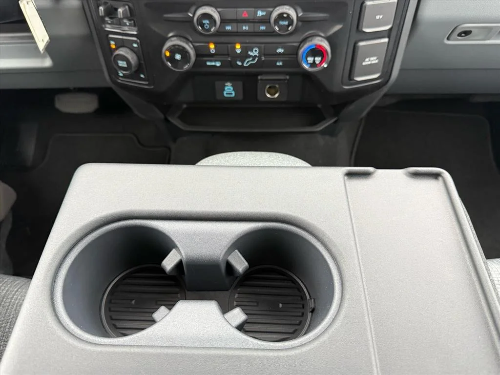 New 2026 Oxford White Ford F-250® XLT image 11