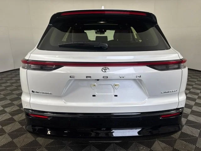 Certified Used 2025 Oxygen White Toyota Limited image 20