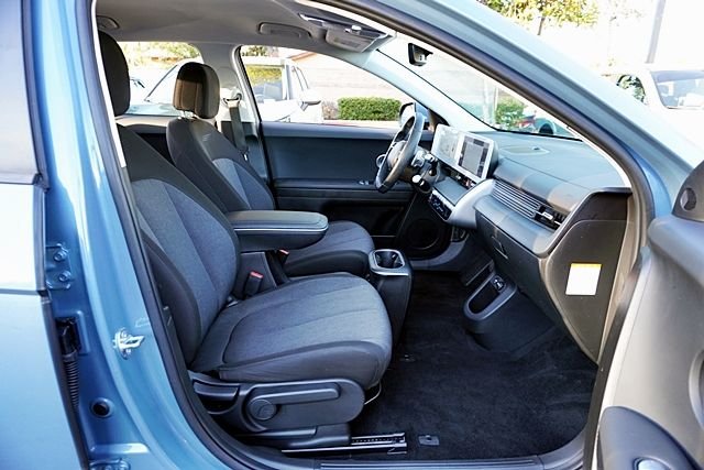 Used 2024 Blue Hyundai SEL image 10