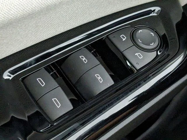2026 Honda Prologue EX - Photo 12