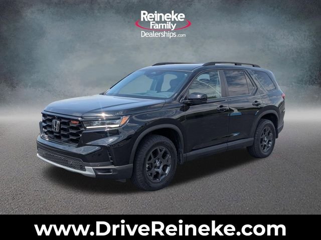 Used 2025  Honda TrailSport image 1