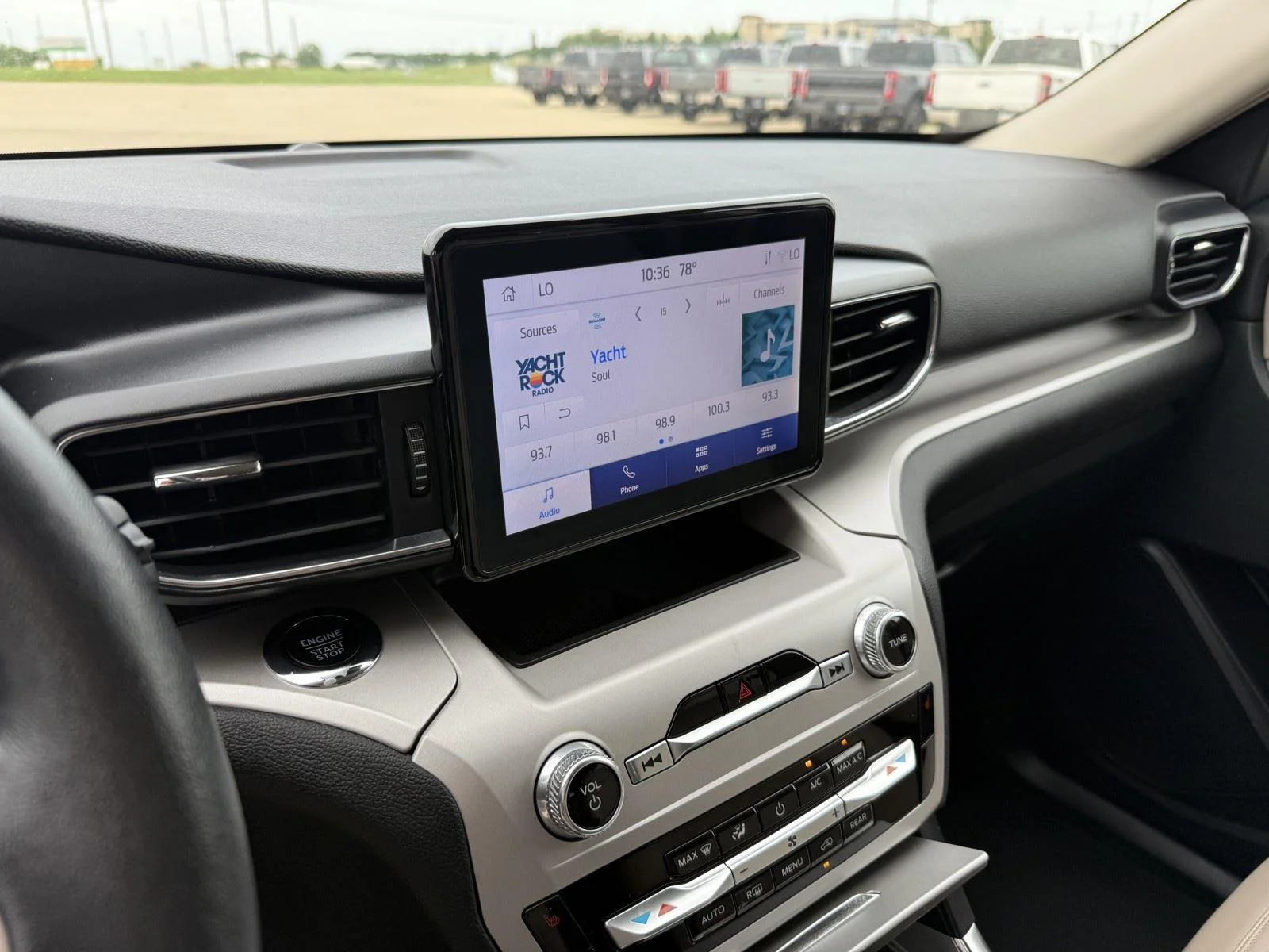Used 2024 Agate Black Ford XLT image 21