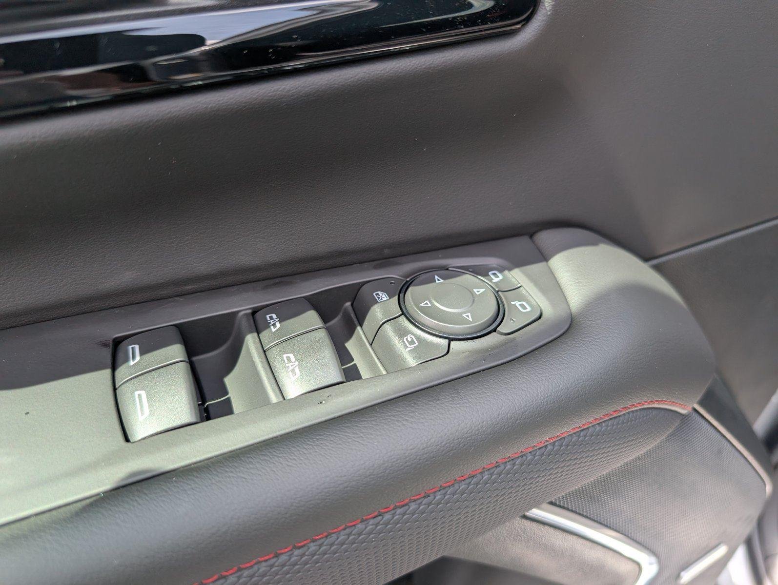 2026 Chevrolet Suburban RST - Photo 15