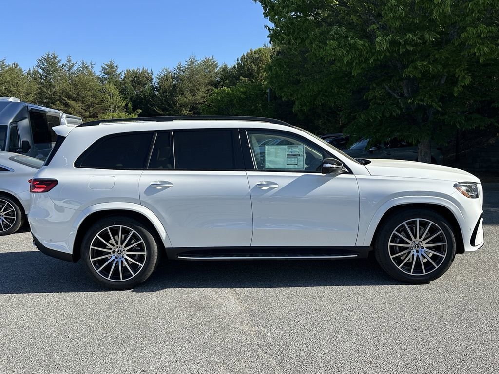 New 2026 MANUFAKTUR Moonlight White Metallic Mercedes-Benz GLS 450 image 9