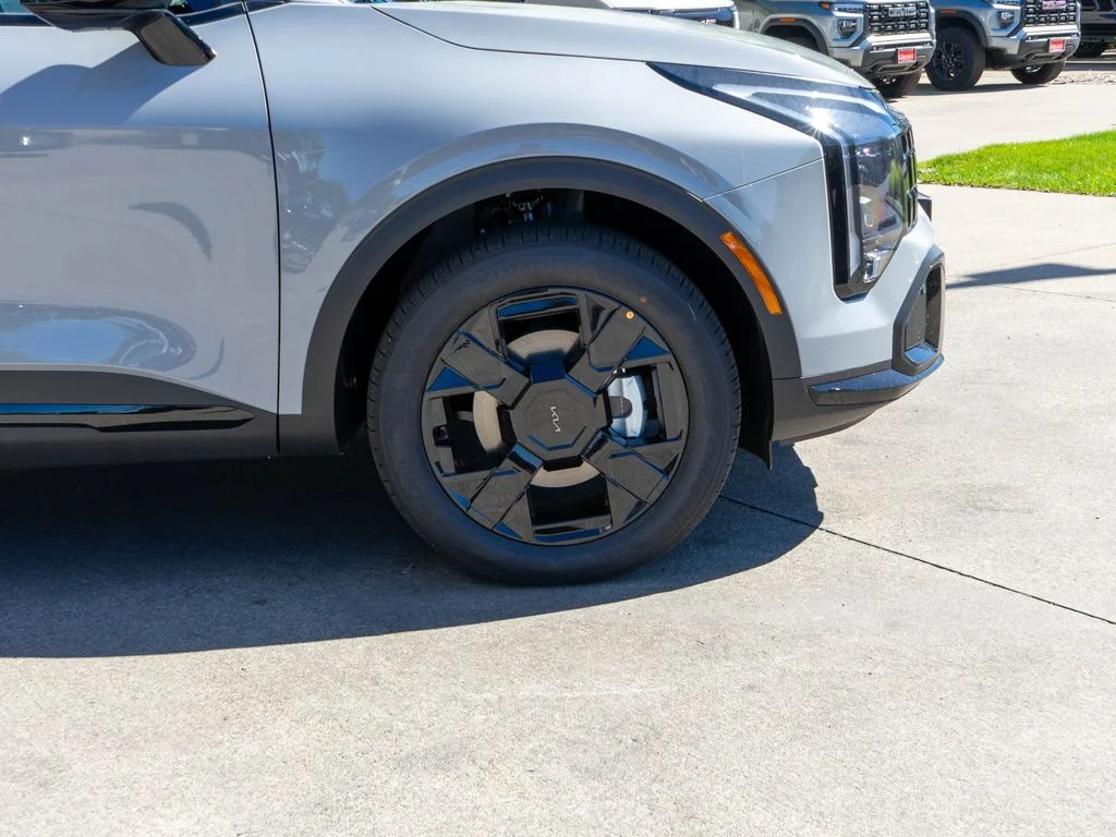 New 2026 Gray Kia X-Line image 32