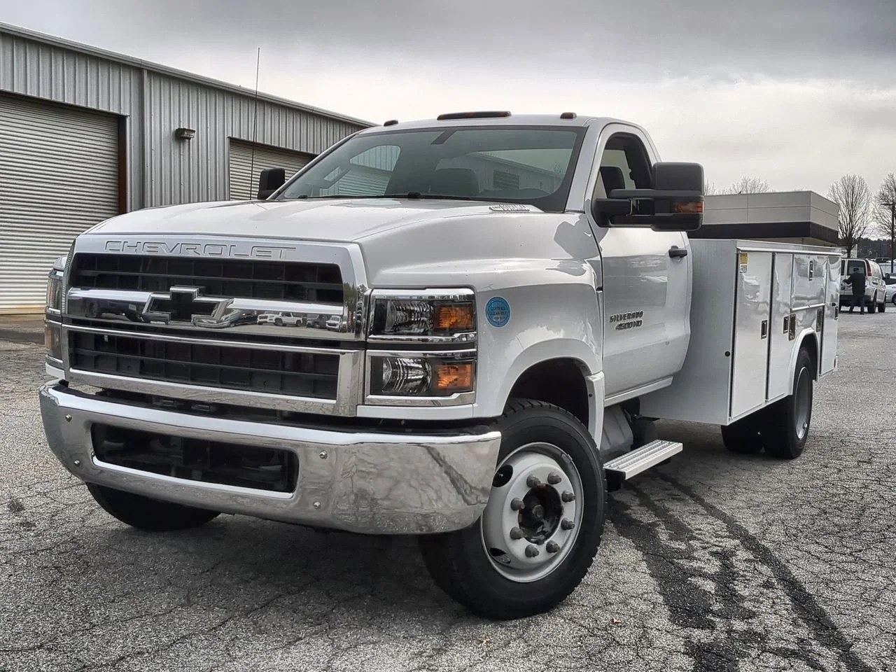 2024 Chevrolet Silverado 4500 Medium Duty Chassis Cab