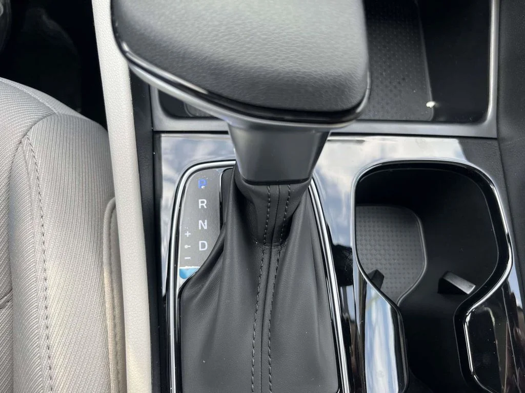 New 2026 Black Hyundai SEL image 18