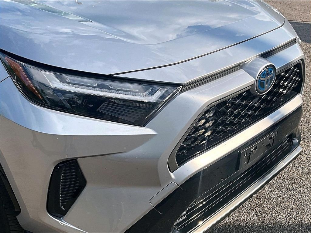 Certified Used 2024 Silver Toyota SE image 8