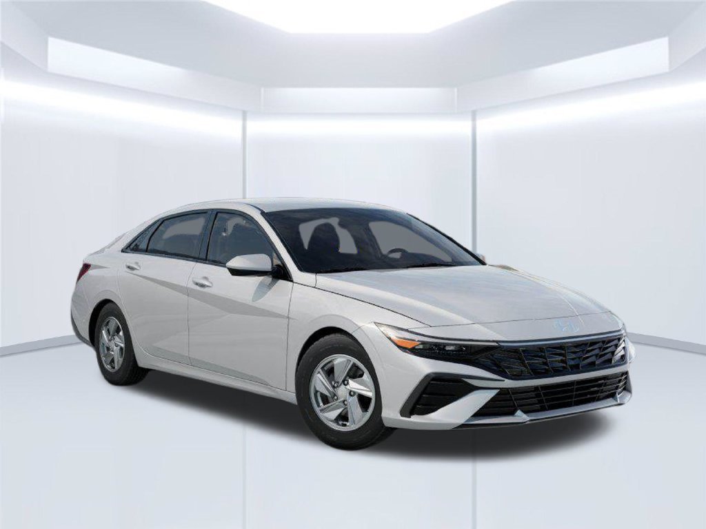 New 2026 White Hyundai SE image 2